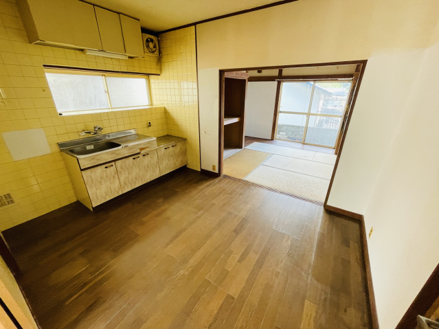 勝木戸建ての居間写真