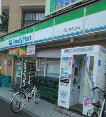 コンビニ　ファミリーマート狛江東和泉店（コンビニ）まで517m