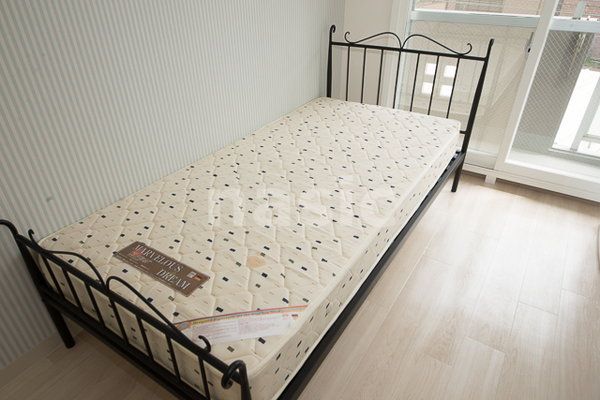 その他　備え付けベッド