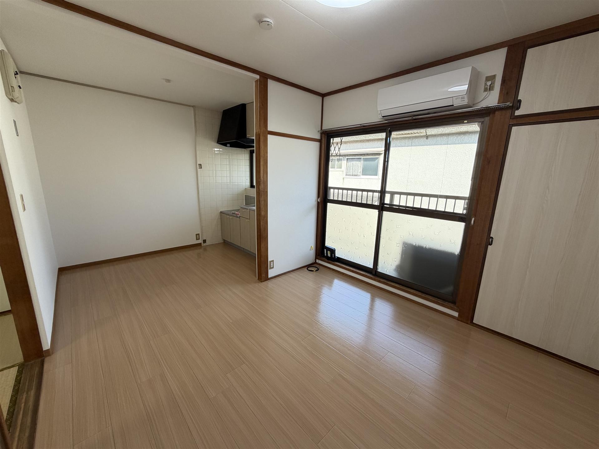 パールハイツ尾上の居間写真