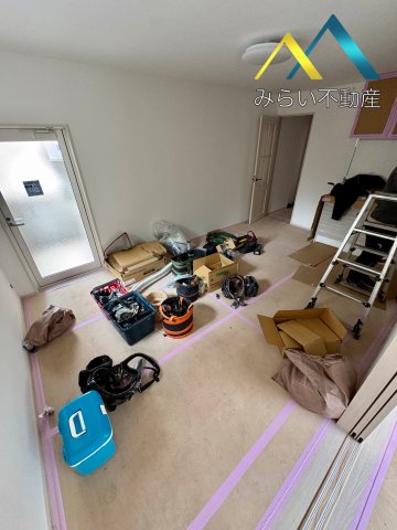 居室・リビング　自社撮影写真　建築中