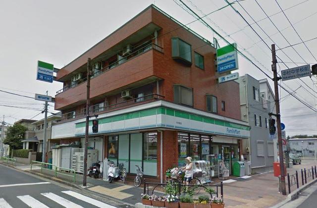 コンビニ　ファミリーマート中村南店（コンビニ）まで352m