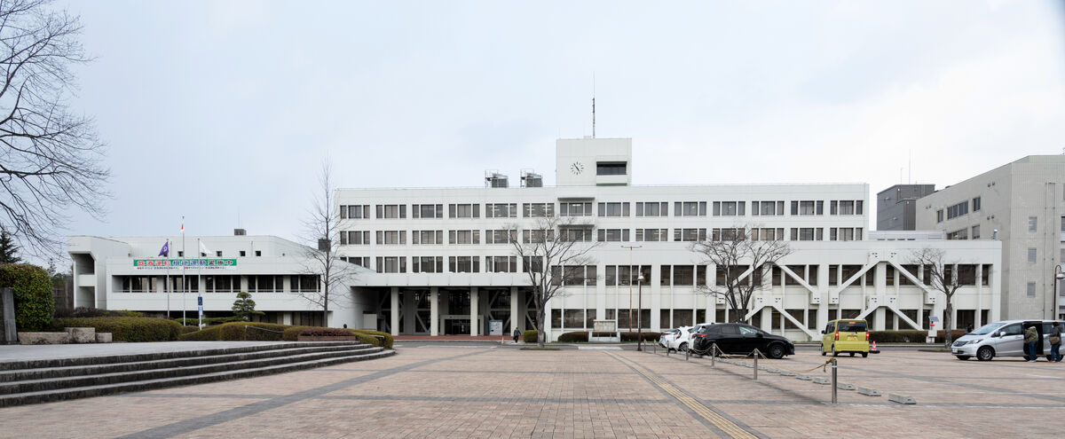 役所　仙台市泉区役所（役所）まで1372m