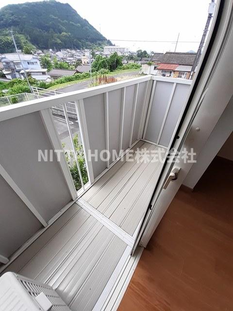 バルコニー　南西バルコニーで日当たり良好です♪