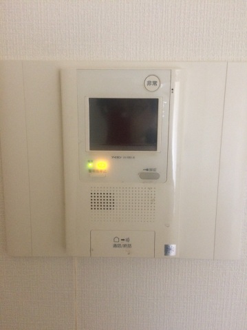 セキュリティ　モニター付きインターホン