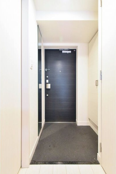 玄関　名古屋で一番初期費用の安い賃貸専門の不動産会社です(^^)