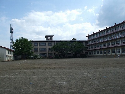 その他　八戸市立新井田小学校（その他）まで909m