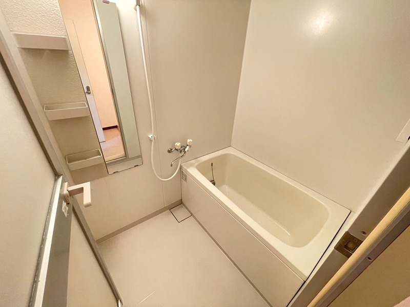 バス・シャワールーム　※同物件別部屋参考写真