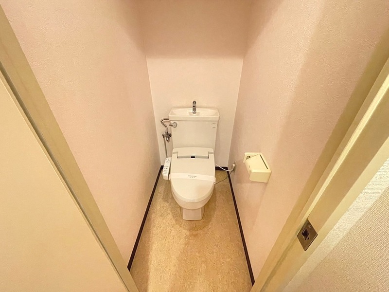 トイレ　※同物件別部屋参考写真