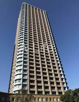 建物外観　スカイライトタワー