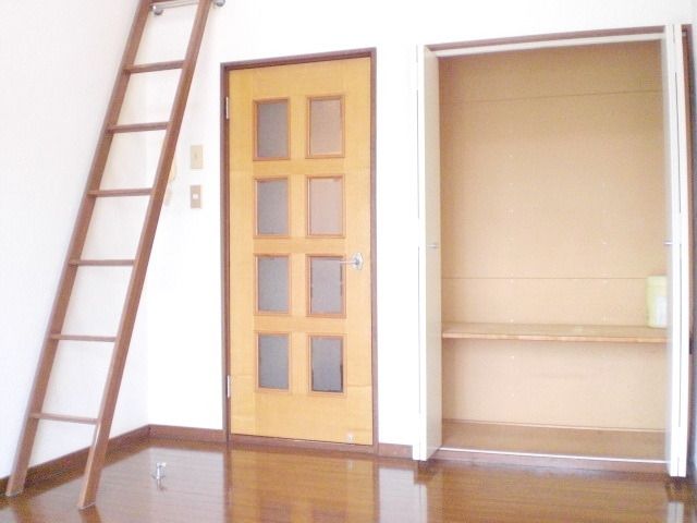 居室・リビング　★洋室6.5帖★