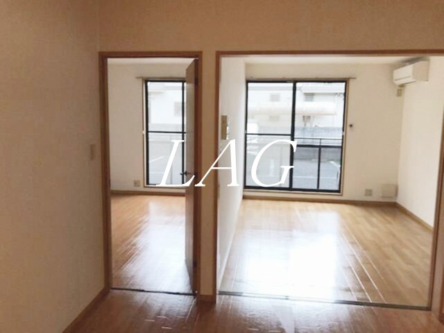 居室・リビング　洋室のお部屋です。