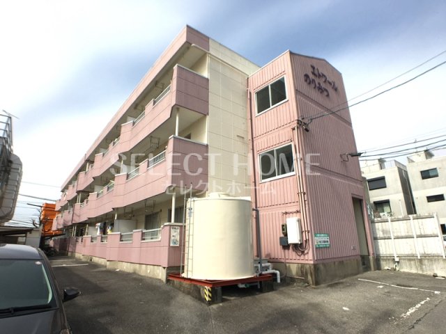 建物外観　外観は落ち着いています