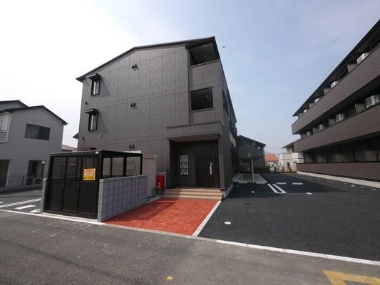 エントランス　モニター付オートロックです