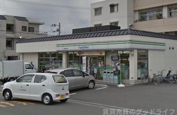コンビニ　ファミリーマート太秦丸太町店（コンビニ）まで175m
