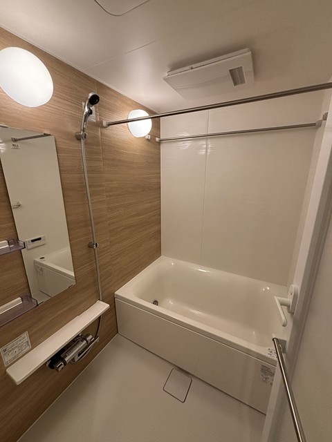 バス・シャワールーム　※写真は同タイプ住戸です。