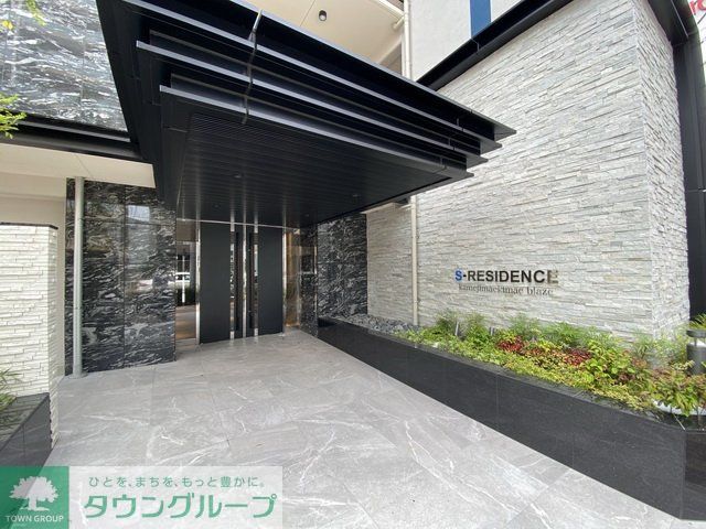 エントランス　エントランス