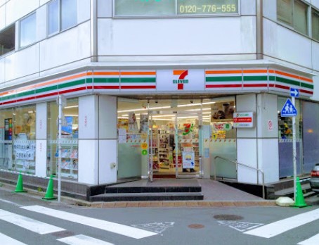 コンビニ　セブンイレブン 大田区蒲田5丁目店（コンビニ）まで100m