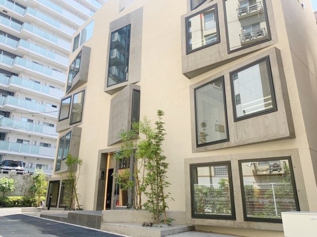 建物外観　落ち着いた雰囲気の外観です