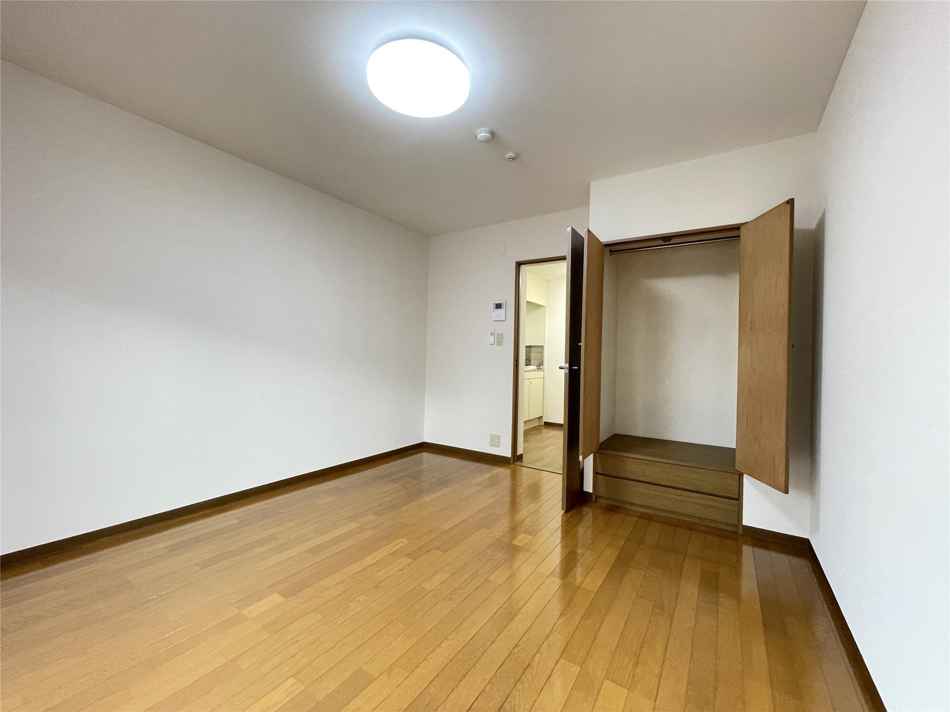 その他部屋・スペース　バルコニー側からみたお部屋の様子♪