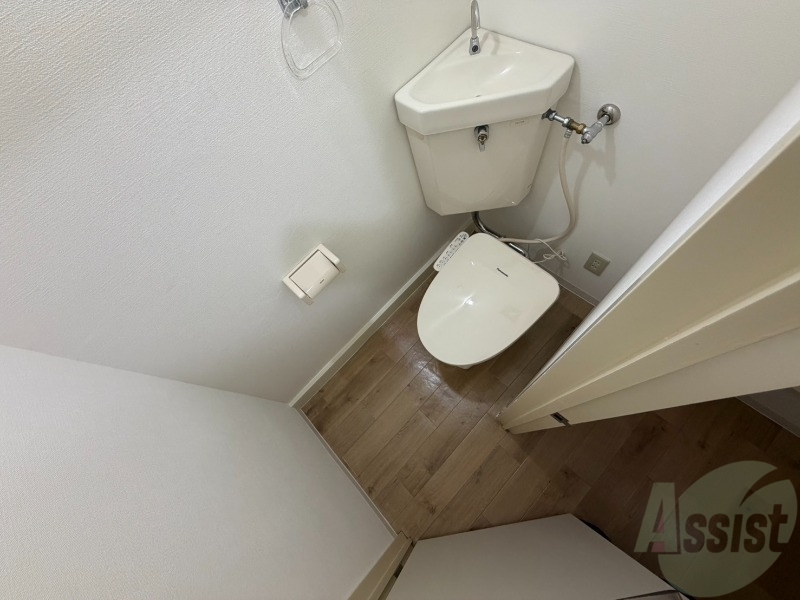 トイレ　こちらはトイレです。清潔感があり、安心して使用できます。