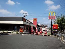 飲食店　マクドナルド 東大阪巨摩橋店（飲食店）まで632m