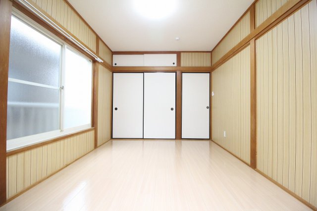 その他部屋・スペース　こちらの居間で趣味の時間をお楽しみください