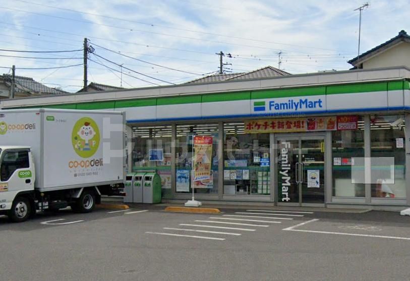 コンビニ　ファミリーマート鎌ヶ谷南初富店（コンビニ）まで220m