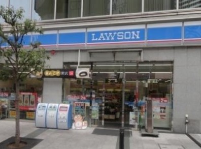 コンビニ　ローソン白金高輪駅前店（コンビニ）まで249m