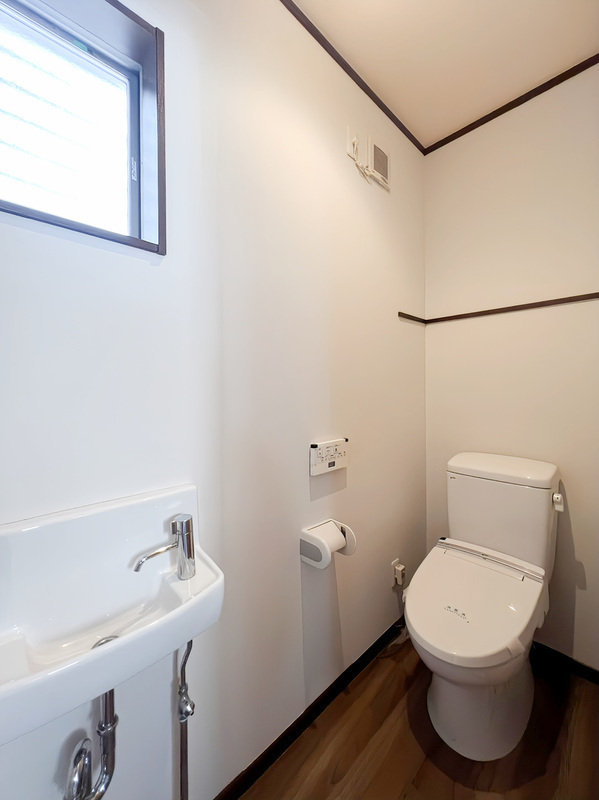 松島戸建のトイレ写真