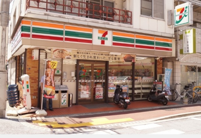 コンビニ　セブンイレブン大田区東雪谷2丁目店（コンビニ）まで92m