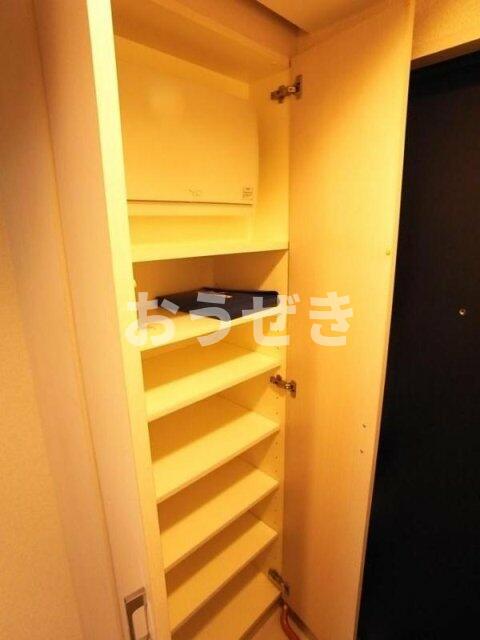 収納　靴入