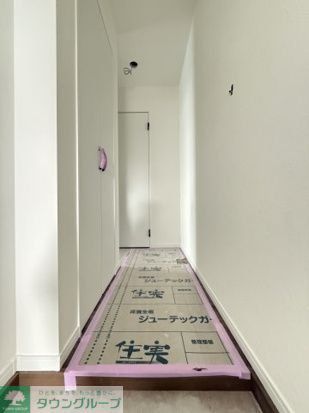 西武池袋線 所沢駅 徒歩7分 3階建 新築の玄関写真