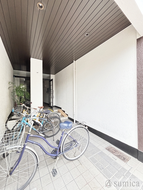 地下鉄谷町線 平野駅 徒歩14分 4階建 築55年の外観写真