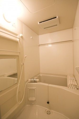 多摩都市モノレール 甲州街道駅 徒歩4分 4階建 築17年の風呂写真