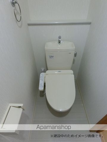 三島市萩長屋住宅のトイレ写真