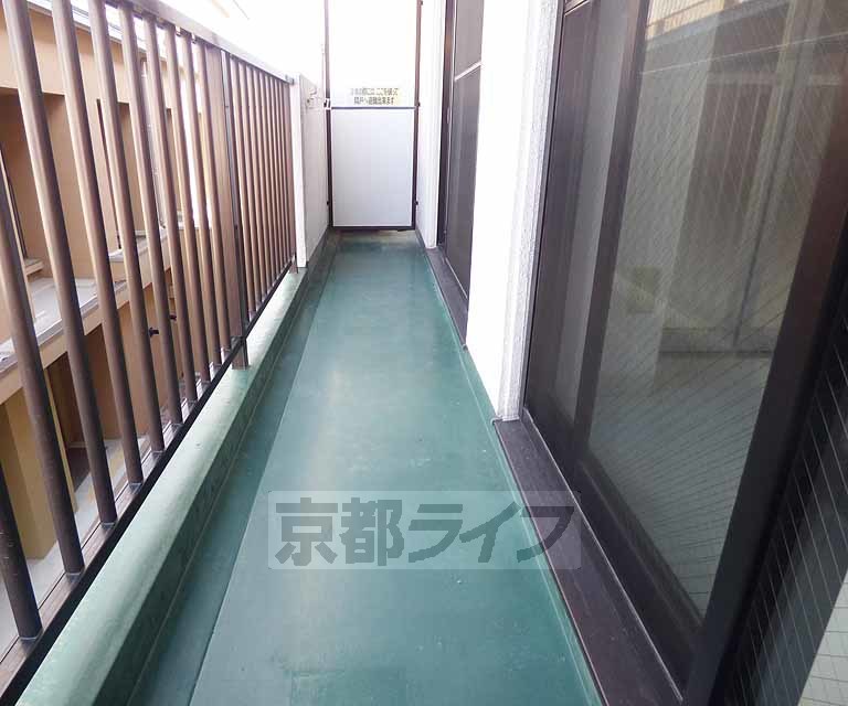 バルコニー　洗濯物が干せます