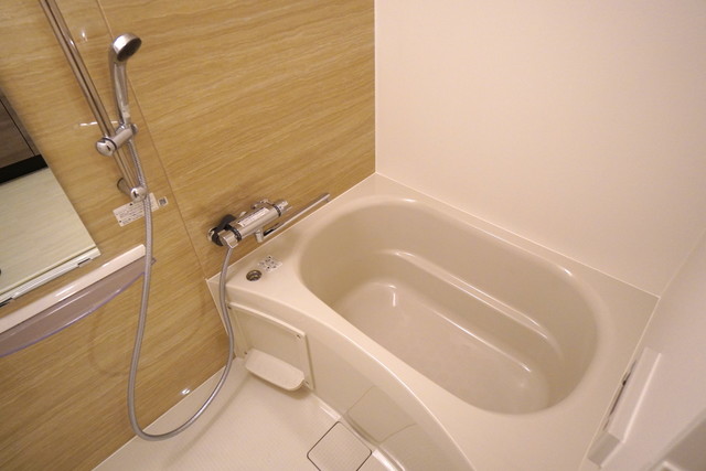 バス・シャワールーム　※写真は同タイプ住戸です。