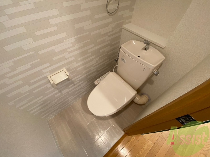 トイレ　トイレです。ウォシュレット付を探している方、おすすめです。