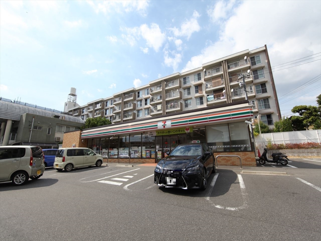 コンビニ　セブンイレブン 名古屋社口1丁目店（コンビニ）（コンビニ）まで160m