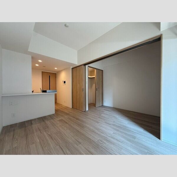 エスリード大阪CENTRALの居間写真