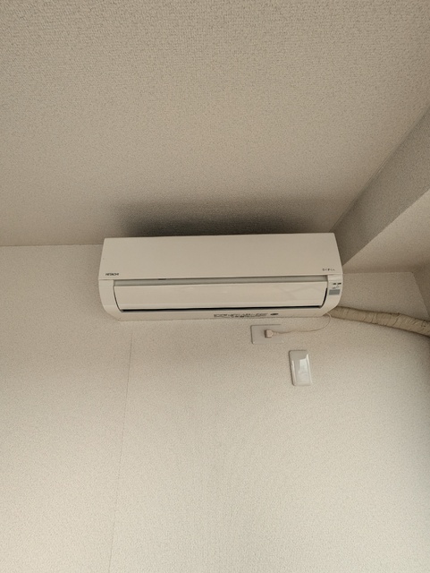 その他設備　エアコン付きです♪　※清掃前です。
