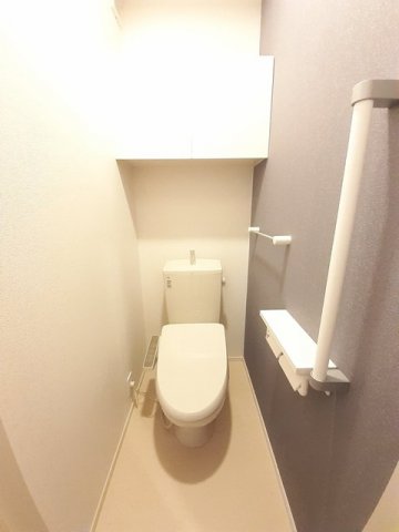 トイレ　コンパクトで使いやすいトイレです