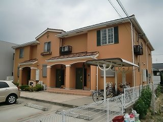 建物外観　落ち着いた雰囲気の外観です