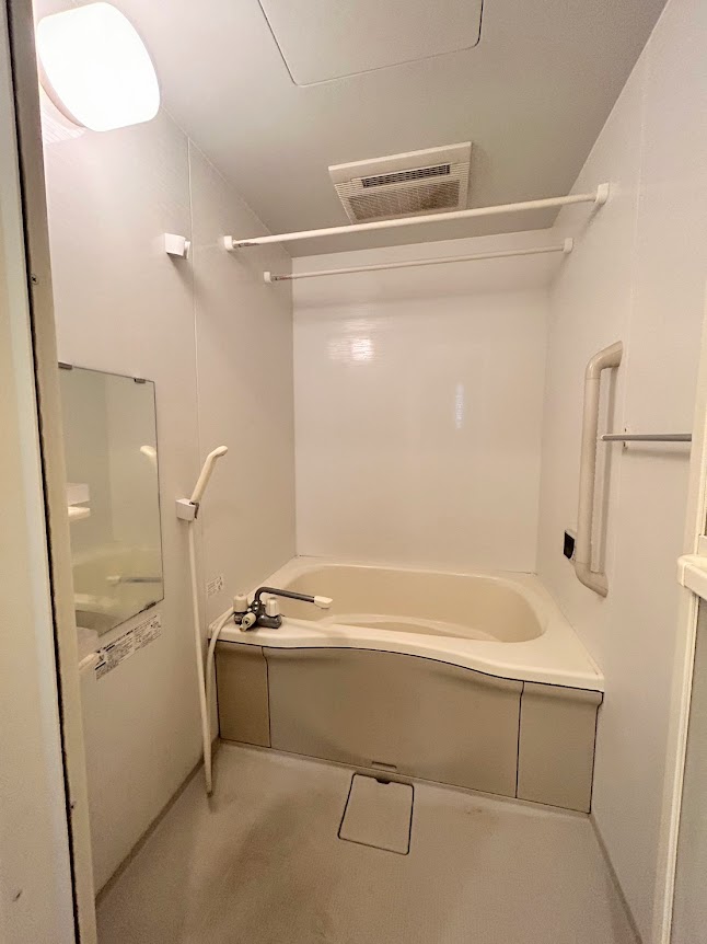 バス・シャワールーム　追焚給湯設備あり