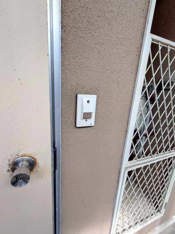 セキュリティ　チャイム（他部屋写真）