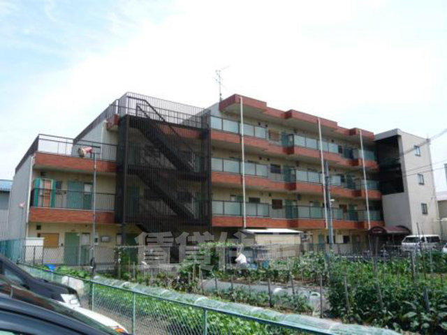 摂津市鳥飼上のマンションの建物外観