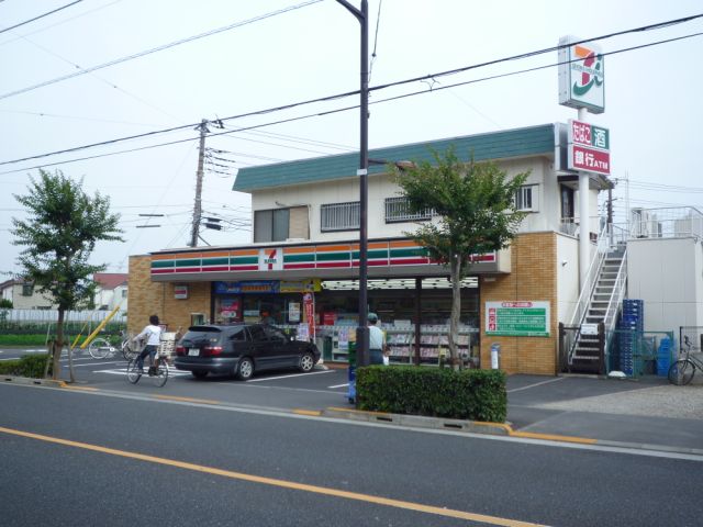 コンビニ　セブンイレブン（コンビニ）まで270m