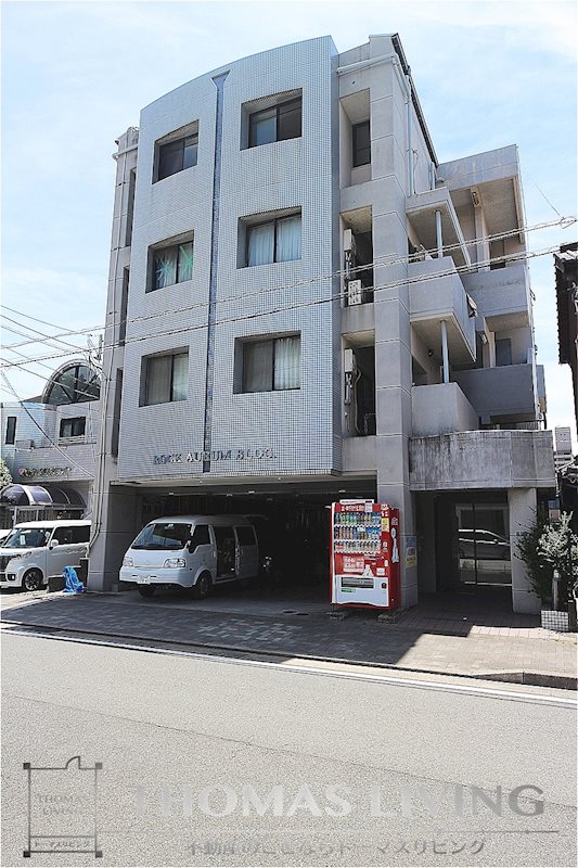 北九州市八幡西区八千代町のマンションの建物外観