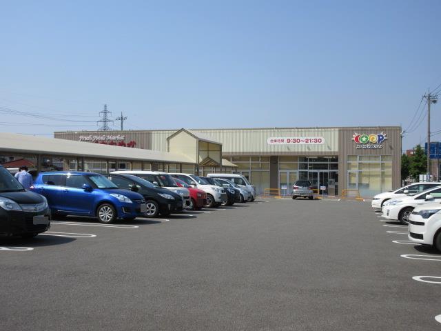 スーパー　コープ・おおぬか（スーパー）まで390m